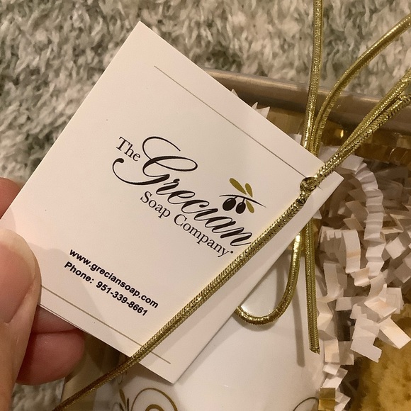 Grecian Soap Co. Scented Black Raspberry Vanilla Bath & Body Gift Set NWT. - Picture 7 of 16